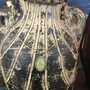 🆓 Necklace with green pendant